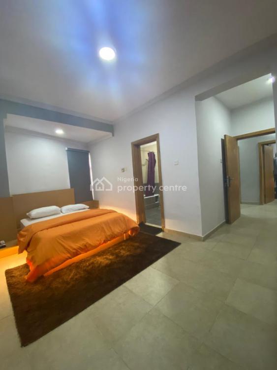 Cozy 3 Bedroom Apartment, Lekki Phase 1, Lekki, Lagos, Flat / Apartment Short Let