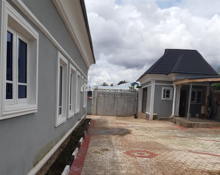 For Rent 3 Bedroom Luxury, Alagbaka Estate, Akure, Ondo 3 Beds, 4