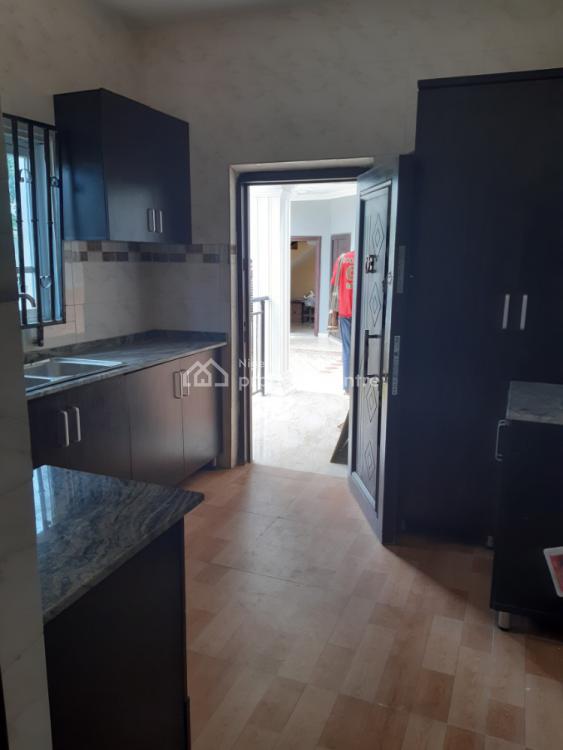 For Rent 3 Bedroom Luxury, Alagbaka Estate, Akure, Ondo 3 Beds, 4