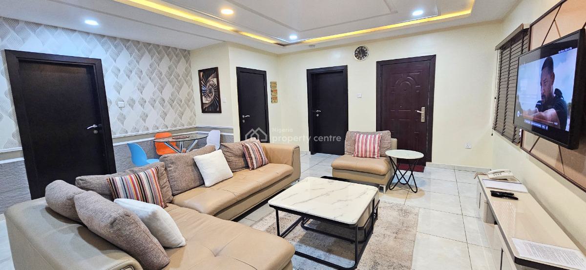 One Bedroom Apartment, The Leneade-plush Apt. 2, Ademola Adetokunbo Cres, Wuse 2, Abuja, Flat / Apartment Short Let