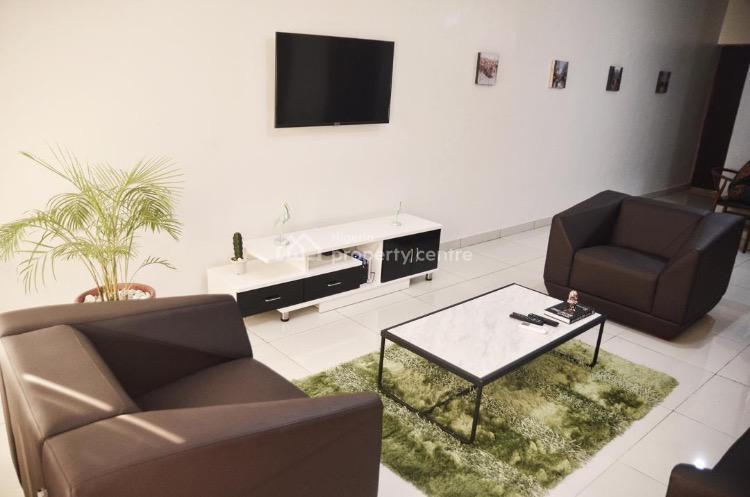 Luxurious Fully Furnished and Serviced 2 Bedroom Apartment, Off Admiralty Way, Lekki Phase 1, Lekki, Lagos, Flat / Apartment Short Let
