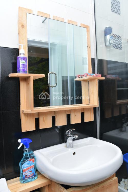 Luxurious Fully Furnished and Serviced  1 Bedroom Apartment, Lekki Phase 1, Lekki, Lagos, Mini Flat (room and Parlour) Short Let