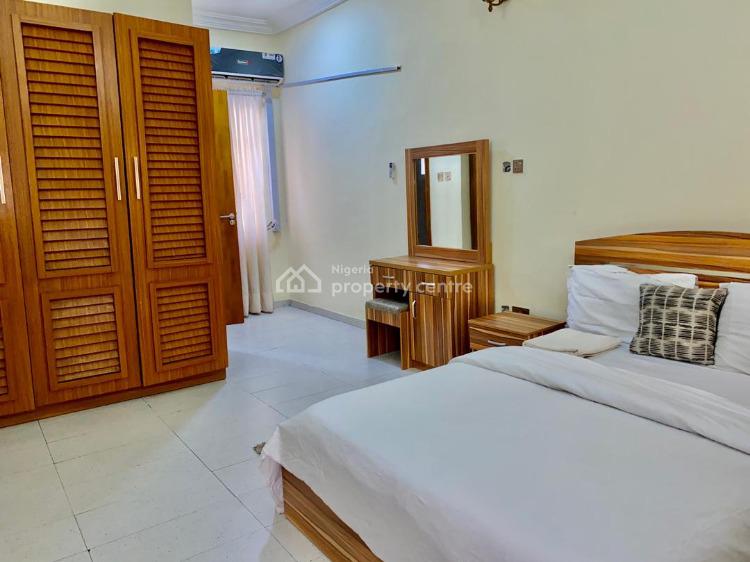 Uniquely Furnished, Lekki Phase 1, Lekki, Lagos, Flat / Apartment Short Let