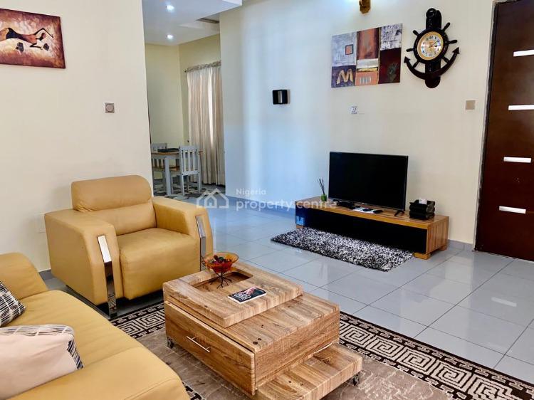 Uniquely Furnished, Lekki Phase 1, Lekki, Lagos, Flat / Apartment Short Let
