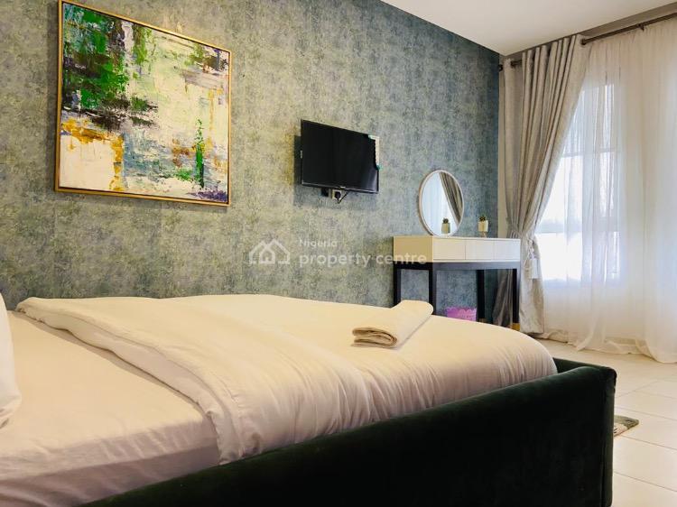 3 Bedroom Apartment with Swimming Pool, Dideolu Estate, Victoria Island (vi), Lagos, Flat / Apartment Short Let