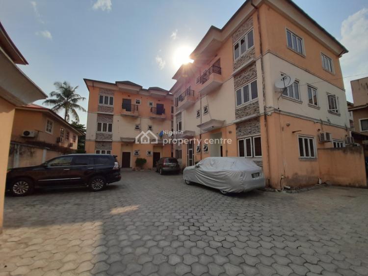 For Rent Luxurious And Well Maintained Serviced 4 Bedroom Duplex With