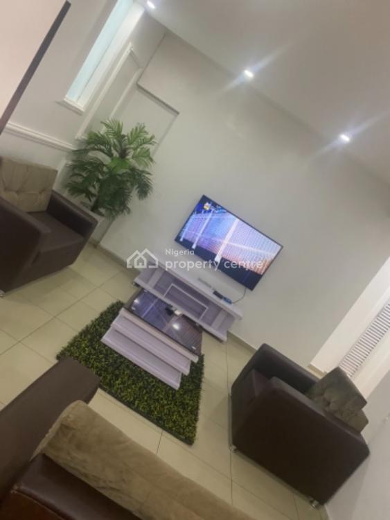 2 Bedroom Apartment, Off Admiralty Road, Lekki, Lekki Phase 1, Lekki, Lagos, Flat / Apartment Short Let