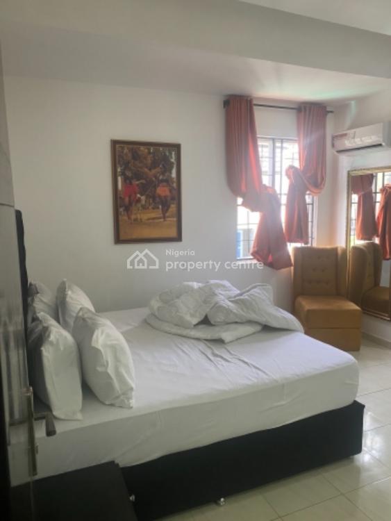 2 Bedroom Apartment, Off Admiralty Road, Lekki, Lekki Phase 1, Lekki, Lagos, Flat / Apartment Short Let