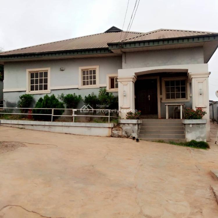 For Sale 3 Bedroom Bungalow Luxury, Oda Road, Akure, Ondo 3 Beds, 4