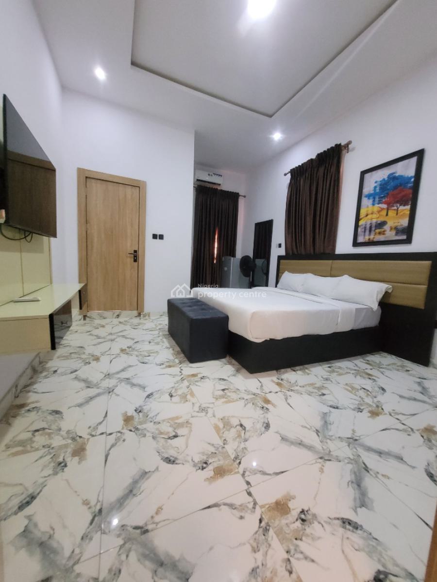 Luxury Furnished Serviced 3 Bedroom Duplex  Apartment, 22a Mathew Osawemen Estate Off Aro Ologolo, Ologolo, Lekki, Lagos, Flat / Apartment Short Let