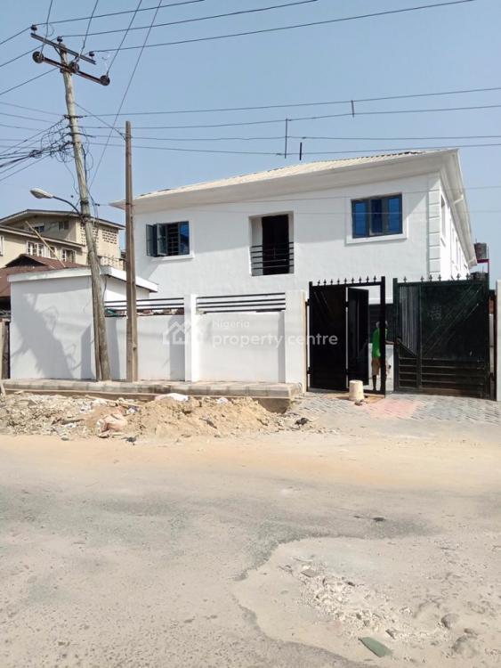 For Rent Tastefully Furnished Roomself Contained, 32, Araromi Street