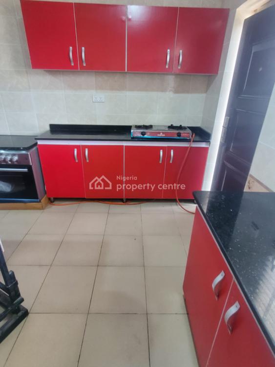Spacious 3 Bedrooms Apartment, Lbs, Ajah, Lagos, Flat / Apartment Short Let