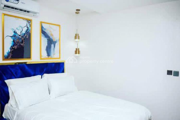 Super Luxury 3 Bedrooms, Freedom Way, Lekki Phase 1, Lekki, Lagos, Flat / Apartment Short Let