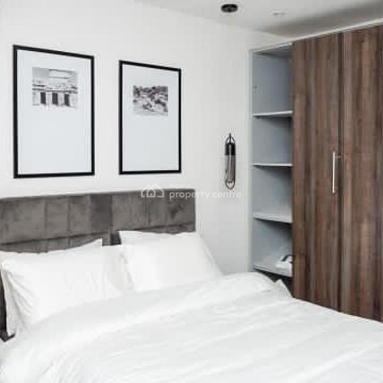 Super Luxury 3 Bedrooms, Freedom Way, Lekki Phase 1, Lekki, Lagos, Flat / Apartment Short Let