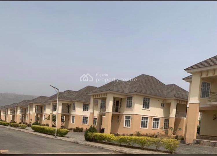 For Sale This Is A Top Notch Estate Located On A Tarred Road, Abuja, Katampe, Abuja 3 Beds, 3