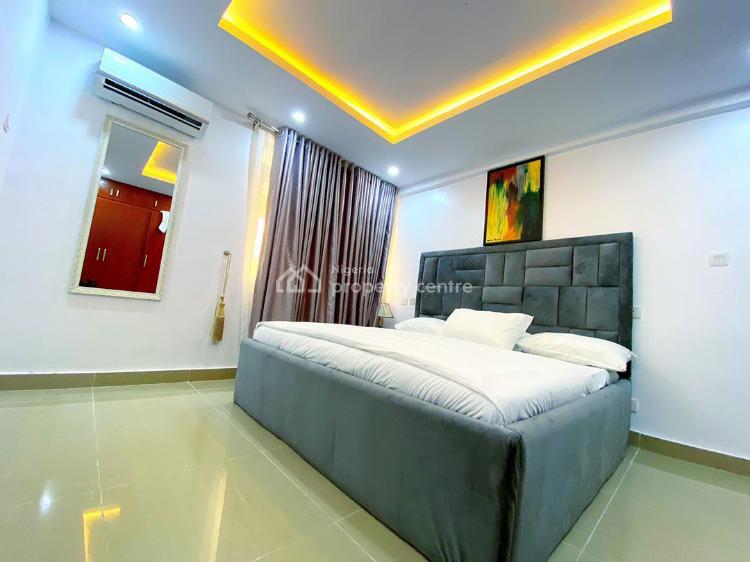 Luxury 3 Bedroom Flat with Excellent Fitting, Off Admiralty Way, Lekki Phase 1, Lekki, Lagos, Flat / Apartment Short Let
