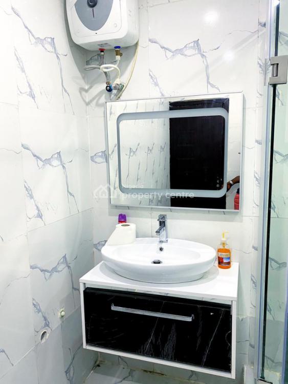 Luxury 3 Bedroom Flat with Excellent Fitting, Off Admiralty Way, Lekki Phase 1, Lekki, Lagos, Flat / Apartment Short Let