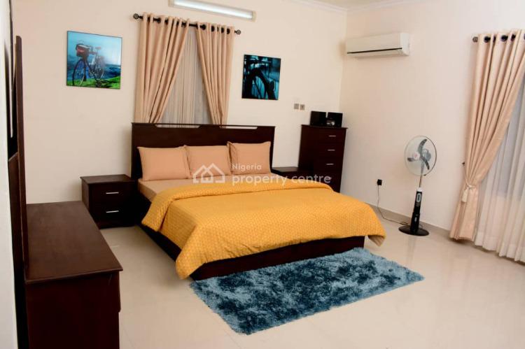 Finely Finished 3 Bedroom Apartment, Lekki, Lagos, Flat / Apartment Short Let