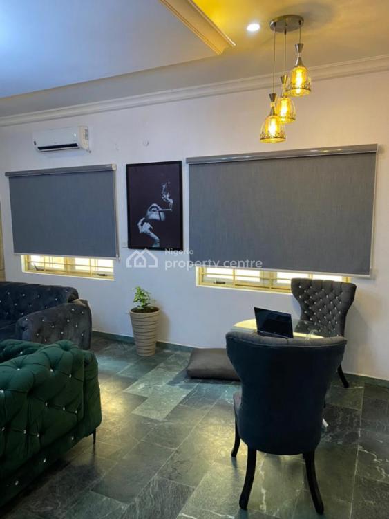 1 Bedroom Apartment, Lekki Phase 1, Lekki, Lagos, Mini Flat (room and Parlour) Short Let