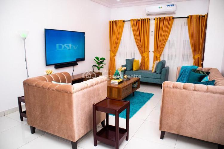 2 Bedroom Apartment, Lekki Phase 1, Lekki, Lagos, House Short Let