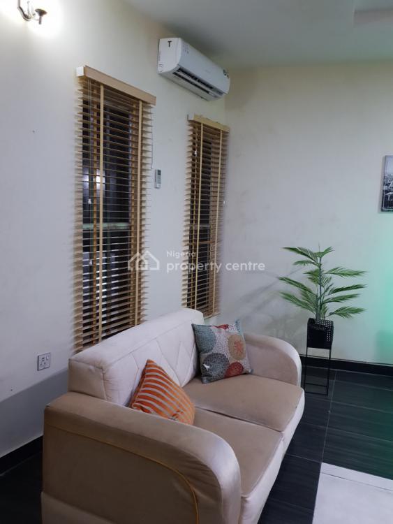Luxury 3 Bedrooms Terraced Duplex, Chevron , Orchid Road, Davids Court, Van Daniels Estate, Lekki Phase 2, Lekki, Lagos, Terraced Duplex Short Let
