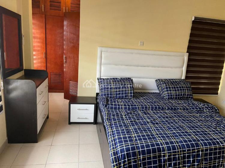 3 Bedroom Luxury Apartment, Milverton Estate, Lekki Phase 2, Lekki, Lagos, Flat / Apartment Short Let
