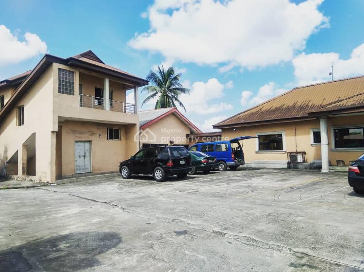 For Sale 4 Bedrooms Bungalow With 3 & 4 Bedroom Flat, Etc On 4 Plots