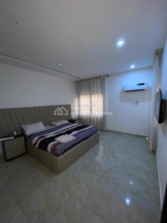 Luxurious 4 Bedroom, 18 Kayode Otitoju Street, Lekki Phase 1, Lekki, Lagos, Flat / Apartment Short Let