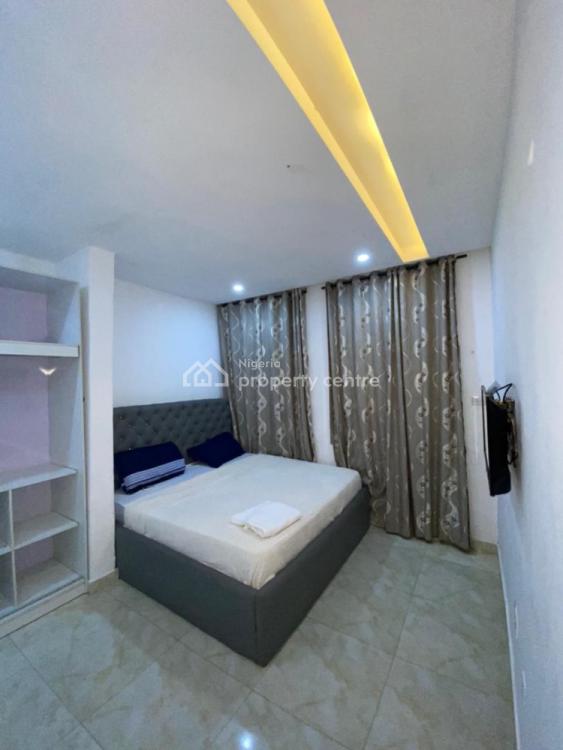Luxurious 4 Bedroom, 18 Kayode Otitoju Street, Lekki Phase 1, Lekki, Lagos, Flat / Apartment Short Let
