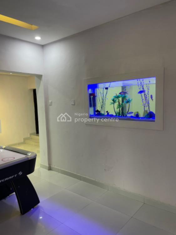 Luxurious 4 Bedroom, 18 Kayode Otitoju Street, Lekki Phase 1, Lekki, Lagos, Flat / Apartment Short Let