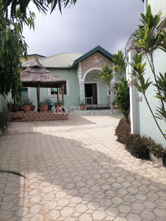 For Sale Bungalow, Ogba, Ikeja, Lagos 3 Beds, 3 Baths Nigeria