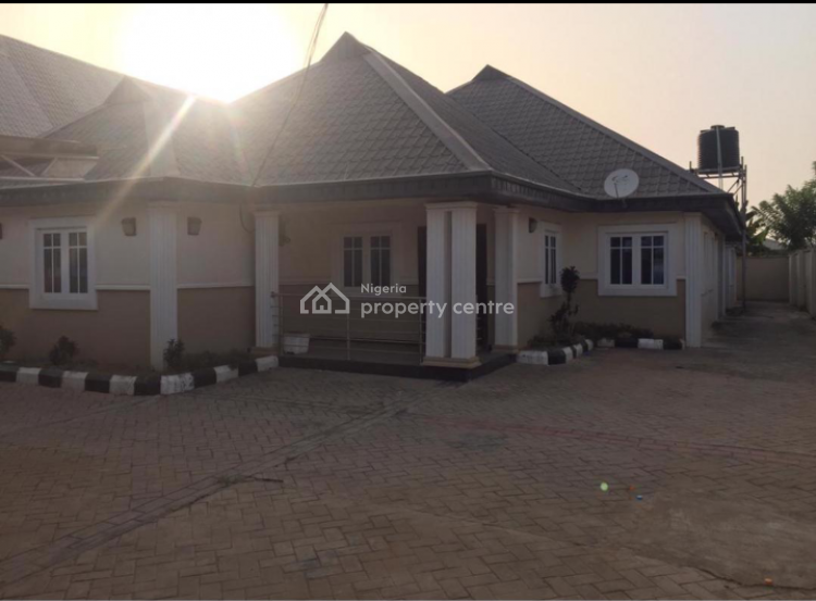 For Sale Luxury 4 Bedroom Bungalow With 2 Living Room, Oba Ile Estate
