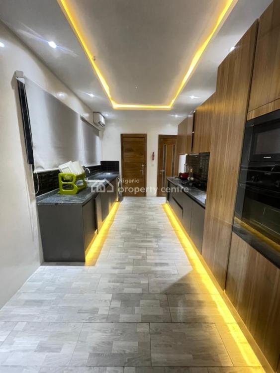 3 Bedroom Apartment, Hunponu-wusu Road, Lekki Phase 1, Lekki, Lagos, Flat / Apartment Short Let