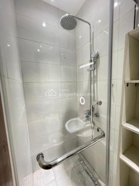 3 Bedroom Apartment, Hunponu-wusu Road, Lekki Phase 1, Lekki, Lagos, Flat / Apartment Short Let
