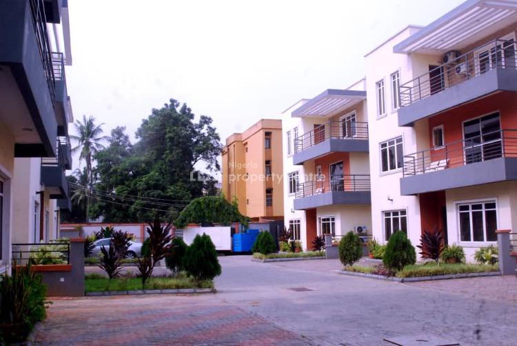Short Let Cozy And Serene 3 Bedrooms Apartment With Pool, Ikeja GRA