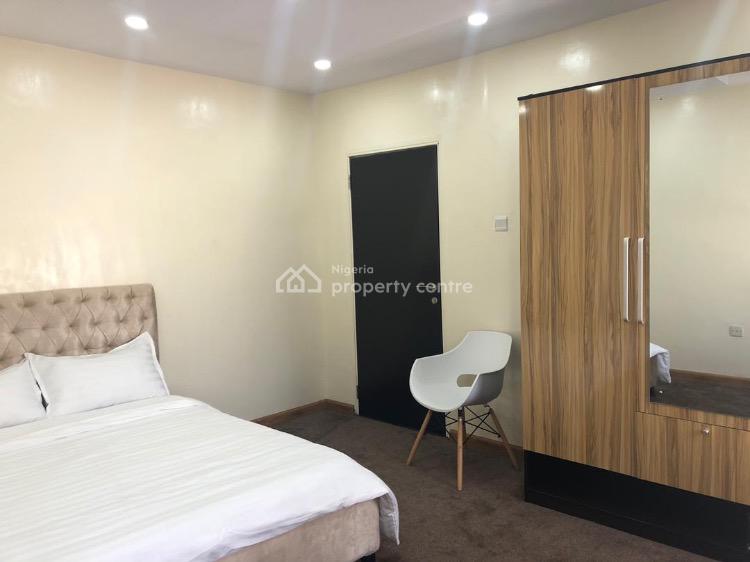 1 Bedroom, Lekki Phase 1, Lekki, Lagos, Mini Flat (room and Parlour) Short Let