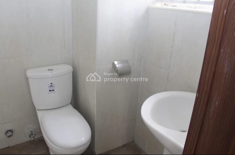 Decent 2 Bedroom Apartment, Wuye, Abuja, Flat / Apartment for Sale