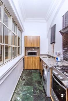 Luxury One Bedroom Apartment