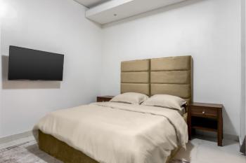 3 Bedroom Apartment with Gym & Swimming Pool, Bourdillon Road, Ikoyi, Lagos, Flat / Apartment Short Let