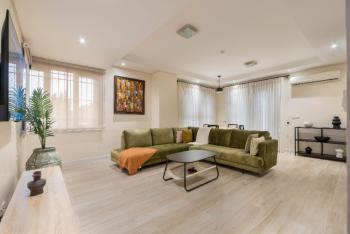 Super Luxurious 2 Bedroom  Masionette, Admiralty Road, Off Admiralty Way, Lekki Phase 1, Lekki, Lagos, Flat / Apartment Short Let