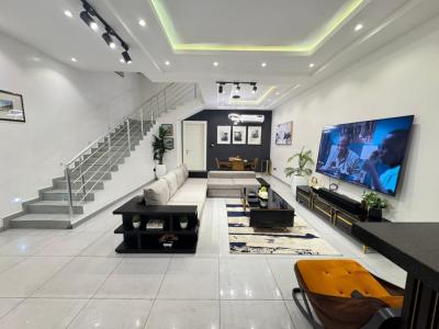 Sea View 4 Bedroom Duplex, Admiralty Way, Lekki Phase 1, Lekki, Lagos, Flat / Apartment Short Let