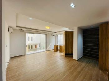 Decently Built 3 Bedroom Apartment, Ikoyi, Lagos, Flat / Apartment for Sale
