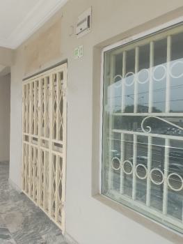 a First Floor Corner Piece 40sqms Office/shopspace (ensuite) with Ac, Wuse 2, Abuja, Plaza / Complex / Mall for Rent