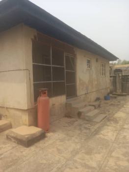 4 Bedrooms Bungalow Contact: 08023095707, Akala Express, Ibarapa East, Oyo, Detached Bungalow for Sale