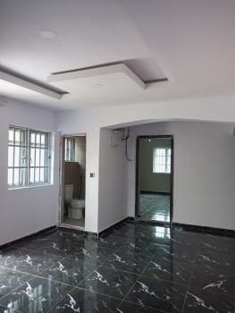 Luxury Sharp Built 2 Bedroom., Divine Avenue, Bucknor, Close to Community Bridge Ago, Isolo, Lagos, Flat / Apartment for Rent