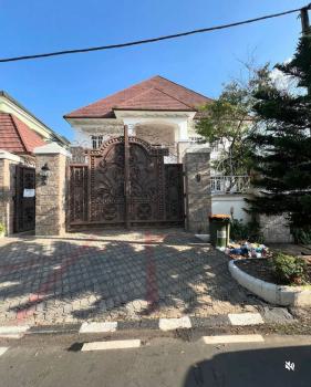 A Well Built 5 Bedroom Fully Detached Duplex with 2 Rooms BQ — Maitama District, Abuja