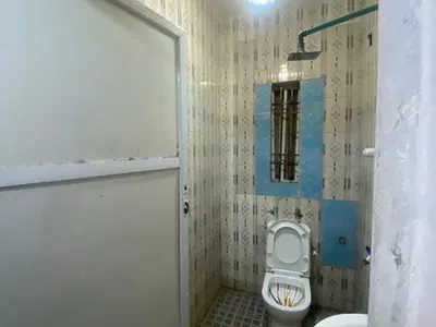 Luxuriously Spacious Self Contain with Excellent Finishing