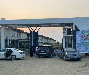 Prime  Land  in a Master Planned Estate, Chevron Drive Beside Northpoint Estate, Lekki, Lagos, Residential Land for Sale