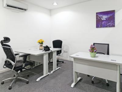 Private Office Space for 5 Persons, Block 10, Plot 2 & 3 Admiralty Way, Lekki Phase 1, Lekki, Lagos, Office Space for Rent