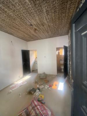 Luxuriously Spacious Nice Self Contain, No. 4, Rafiu Street, Sangotedo, Ajah, Lagos, Self Contain (single Rooms) for Rent